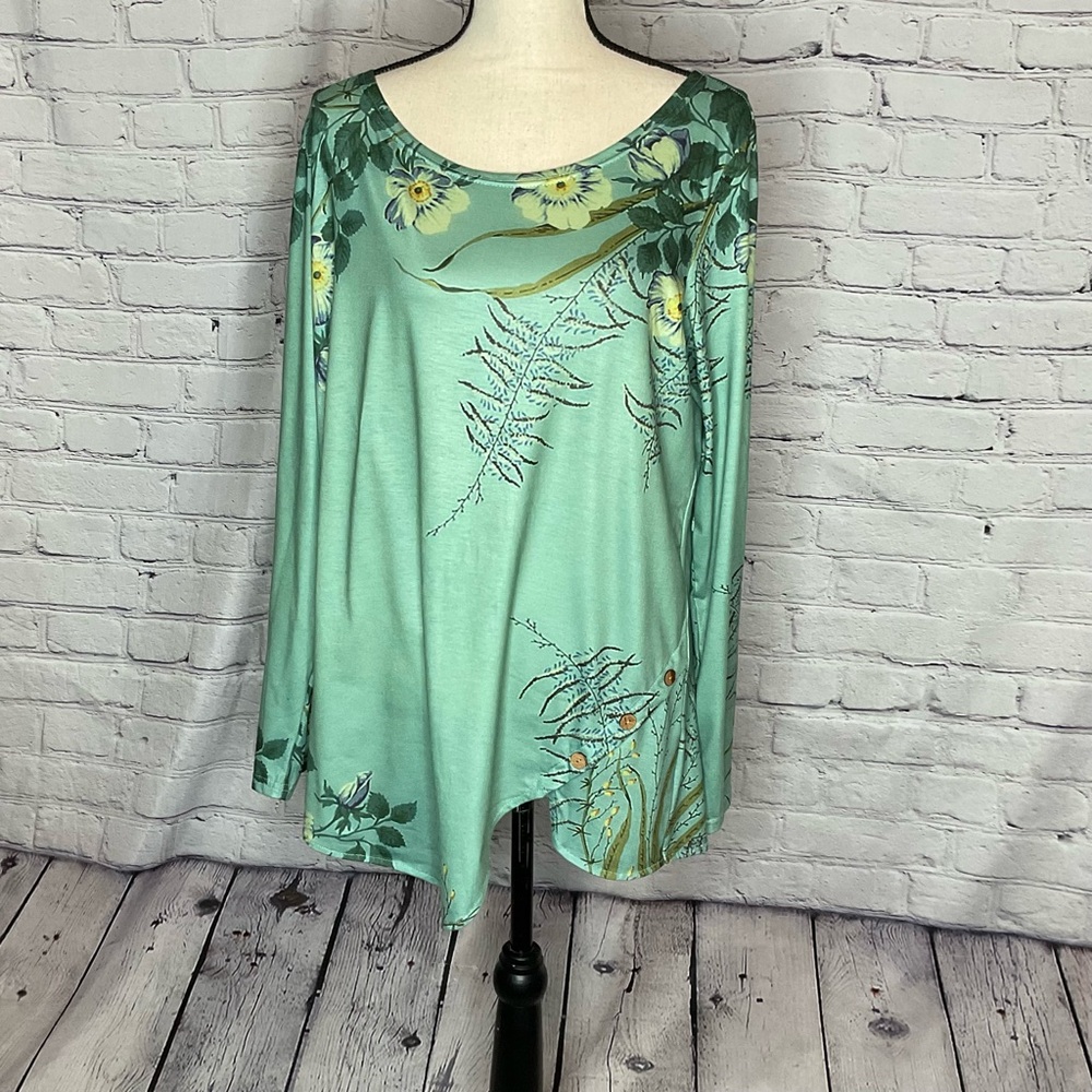 MISSLOOK Green Floral Print Pullover Asymmetrical Hem Decorative Button 2XL